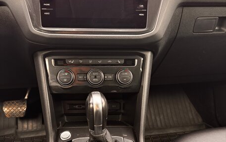 Volkswagen Tiguan II, 2018 год, 2 350 000 рублей, 6 фотография