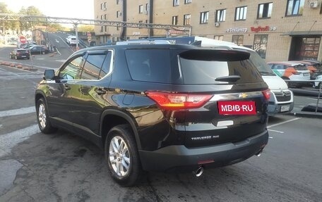 Chevrolet Traverse II, 2018 год, 2 600 000 рублей, 5 фотография