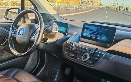 BMW i3 I01 рестайлинг, 2015 год, 1 700 000 рублей, 13 фотография