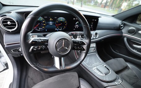 Mercedes-Benz E-Класс, 2021 год, 5 200 000 рублей, 22 фотография