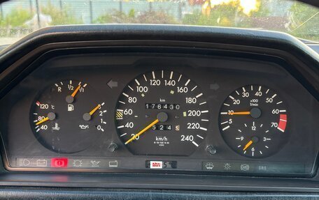 Mercedes-Benz E-Класс, 1995 год, 750 000 рублей, 8 фотография
