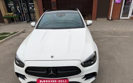 Mercedes-Benz E-Класс, 2022 год, 5 980 000 рублей, 7 фотография