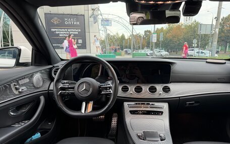 Mercedes-Benz E-Класс, 2022 год, 5 980 000 рублей, 14 фотография