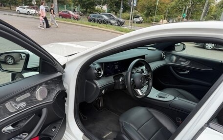 Mercedes-Benz E-Класс, 2022 год, 5 980 000 рублей, 12 фотография