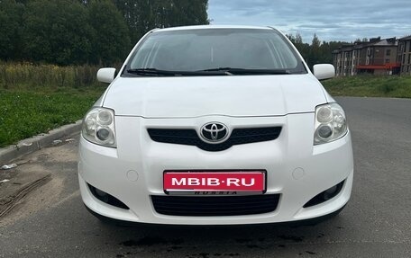 Toyota Auris II, 2008 год, 645 000 рублей, 1 фотография