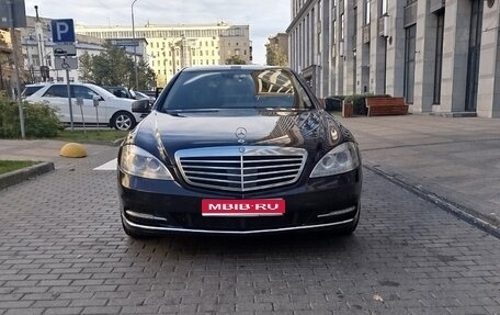 Mercedes-Benz S-Класс, 2012 год, 1 890 000 рублей, 1 фотография