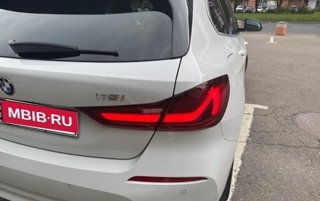 BMW 1 серия, 2022 год, 1 820 000 рублей, 8 фотография