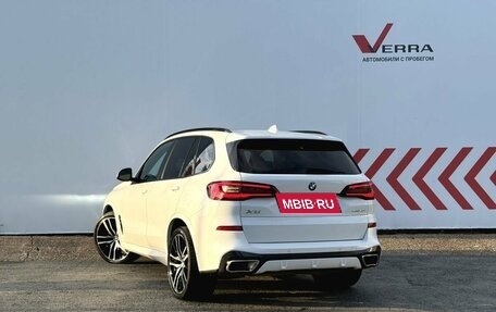 BMW X5, 2019 год, 5 400 000 рублей, 3 фотография