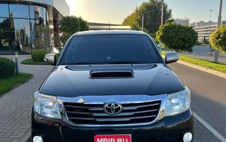 Toyota Hilux VII, 2013 год, 2 600 000 рублей, 6 фотография