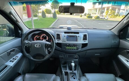 Toyota Hilux VII, 2013 год, 2 600 000 рублей, 27 фотография
