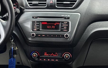 KIA Rio III рестайлинг, 2016 год, 1 299 000 рублей, 29 фотография