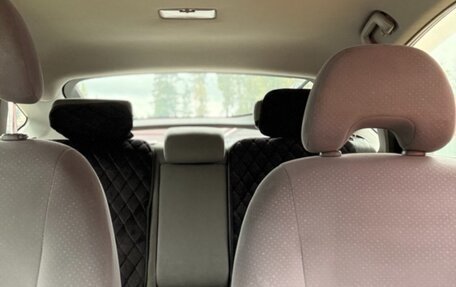 Toyota Prius, 2008 год, 690 000 рублей, 11 фотография