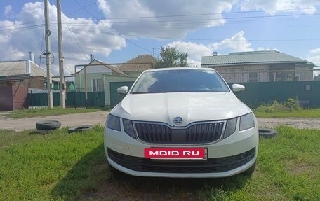 Skoda Octavia, 2018 год, 821 000 рублей, 3 фотография