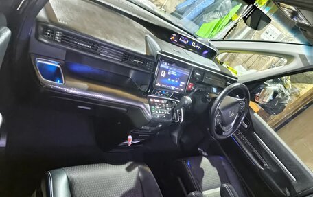 Honda Stepwgn IV, 2020 год, 2 820 000 рублей, 14 фотография