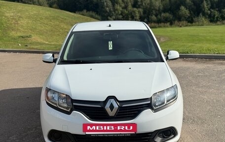 Renault Logan II, 2017 год, 725 000 рублей, 5 фотография