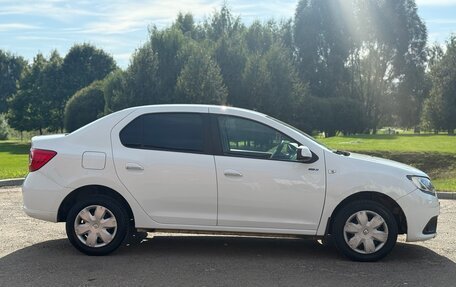 Renault Logan II, 2017 год, 725 000 рублей, 7 фотография