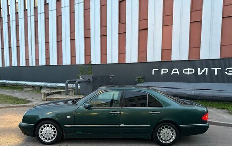 Mercedes-Benz E-Класс, 1996 год, 320 000 рублей, 6 фотография