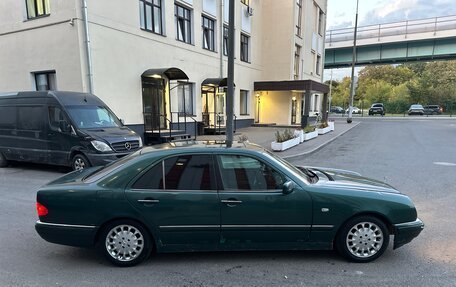 Mercedes-Benz E-Класс, 1996 год, 320 000 рублей, 3 фотография