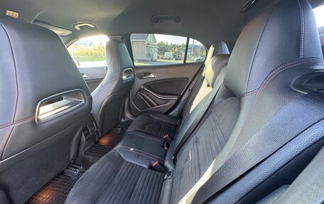 Mercedes-Benz GLA, 2016 год, 2 300 000 рублей, 14 фотография