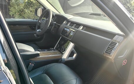 Land Rover Range Rover IV рестайлинг, 2018 год, 7 800 000 рублей, 8 фотография