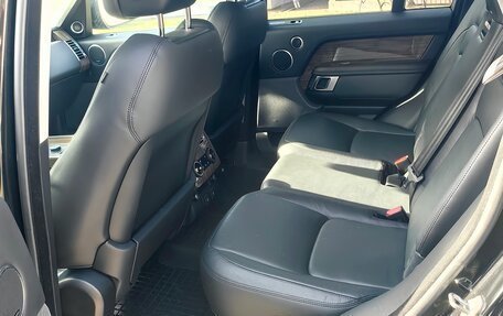 Land Rover Range Rover IV рестайлинг, 2018 год, 7 800 000 рублей, 13 фотография