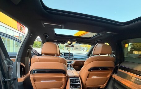 BMW 7 серия, 2018 год, 4 100 000 рублей, 12 фотография