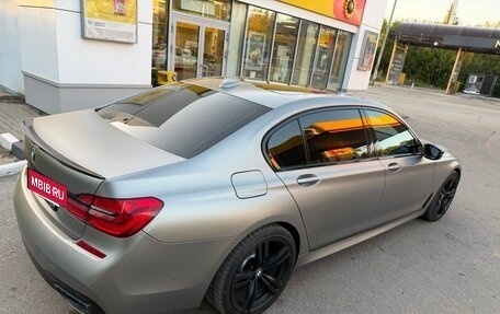 BMW 7 серия, 2018 год, 4 100 000 рублей, 2 фотография