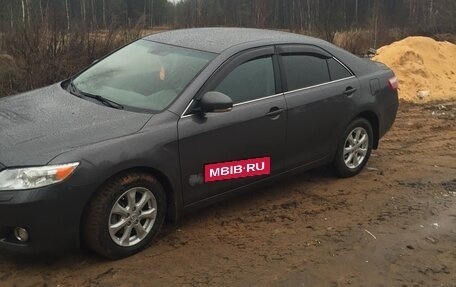 Toyota Camry, 2010 год, 850 000 рублей, 1 фотография