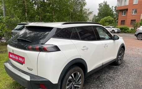 Peugeot 2008 II, 2021 год, 1 950 000 рублей, 5 фотография