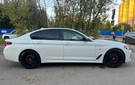 BMW 5 серия, 2022 год, 5 400 000 рублей, 2 фотография
