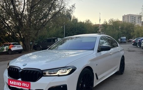 BMW 5 серия, 2022 год, 5 400 000 рублей, 4 фотография