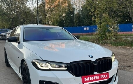 BMW 5 серия, 2022 год, 5 400 000 рублей, 3 фотография