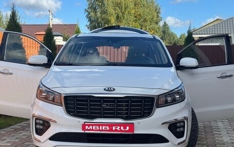 KIA Carnival III, 2019 год, 3 150 000 рублей, 4 фотография