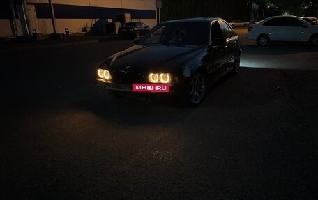 BMW 5 серия, 1998 год, 250 000 рублей, 1 фотография