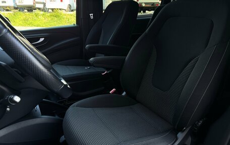 Mercedes-Benz V-Класс, 2021 год, 5 675 000 рублей, 24 фотография