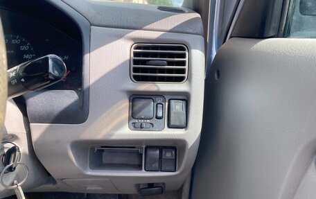 Mazda Demio III (DE), 2000 год, 255 000 рублей, 9 фотография