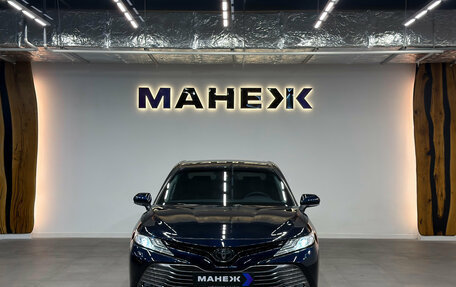 Toyota Camry, 2020 год, 3 200 000 рублей, 2 фотография