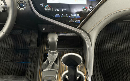 Toyota Camry, 2020 год, 3 200 000 рублей, 11 фотография