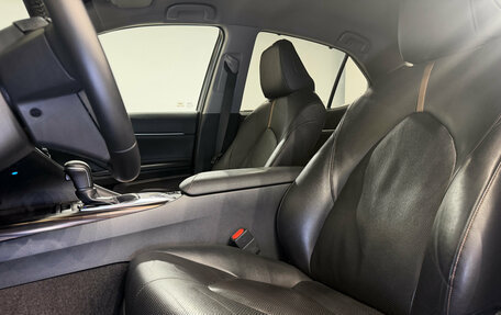 Toyota Camry, 2020 год, 3 200 000 рублей, 14 фотография