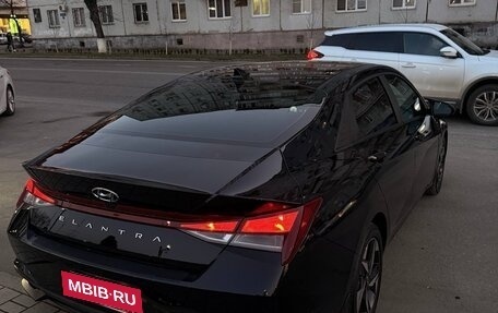 Hyundai Elantra, 2022 год, 1 700 000 рублей, 4 фотография