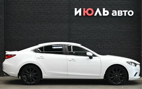 Mazda 6, 2017 год, 1 900 000 рублей, 9 фотография