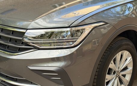 Volkswagen Tiguan II, 2022 год, 2 500 000 рублей, 8 фотография
