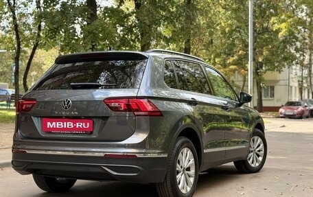 Volkswagen Tiguan II, 2022 год, 2 500 000 рублей, 4 фотография