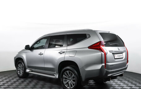 Mitsubishi Pajero Sport III рестайлинг, 2016 год, 2 598 000 рублей, 7 фотография