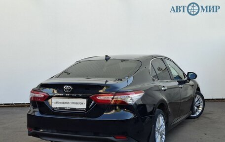 Toyota Camry, 2021 год, 2 390 000 рублей, 5 фотография