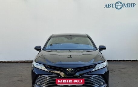 Toyota Camry, 2021 год, 2 390 000 рублей, 2 фотография