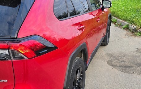 Toyota RAV4, 2021 год, 3 200 000 рублей, 6 фотография