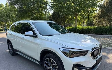 BMW X1, 2022 год, 1 640 000 рублей, 3 фотография