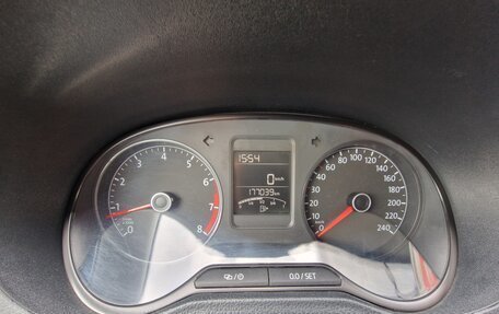 Volkswagen Polo VI (EU Market), 2018 год, 1 100 000 рублей, 24 фотография