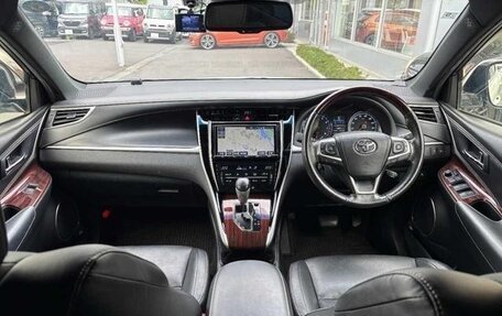 Toyota Harrier, 2017 год, 2 390 000 рублей, 9 фотография